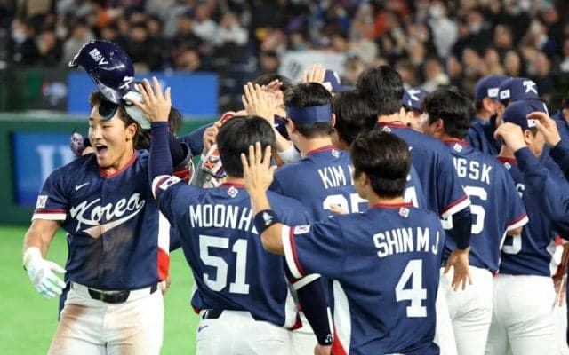「どんだけおもろい試合展開やねん！」韓国が“逆転”2位通過決定　日本のファンも「ぎりぎりの戦い」に熱くなる【WBC】