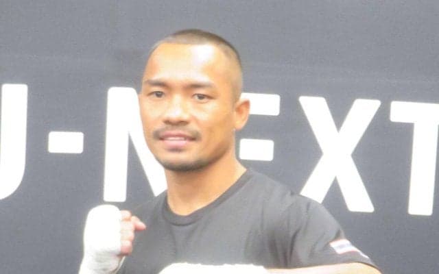 WBC王者ノックアウト「早いタイミングで倒せれば」15日の岩田翔吉戦へ公開トレ