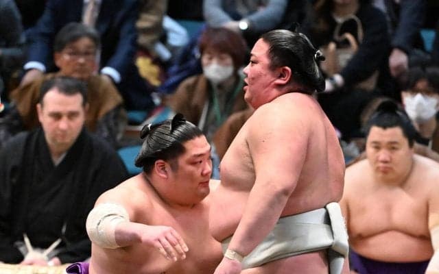 十両尊富士、師匠のカツから連勝　暴力行為で伊勢ケ浜親方休場もけいこ場は「あまり変わらない」