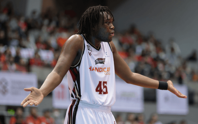 越谷アルファーズのセクー・ドゥムブヤへの懲罰が決定…1試合の出場停止と罰金5万円