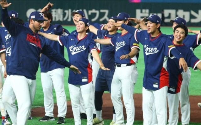 涙、涙、涙…韓国代表が絶望から蘇った“東京の奇跡”　日本戦11連敗も掴んだ栄光