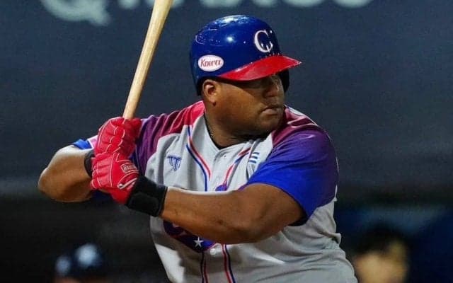 WBCに懐かしき助っ人…今年40歳で「現役で4番凄すぎる」　お馴染み大砲は「バケモン」