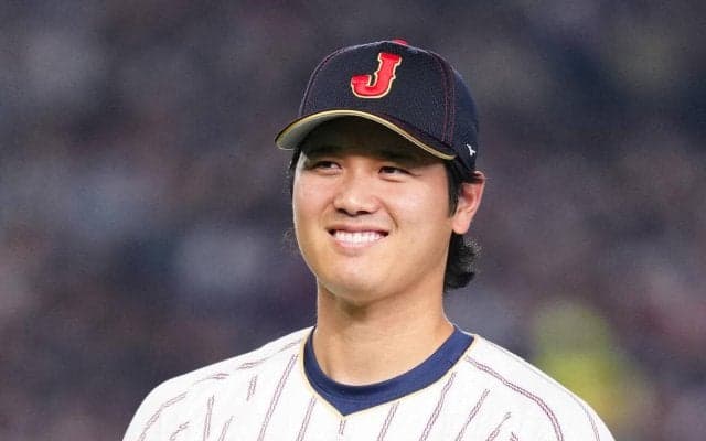 【WBC】大谷翔平がチャーター機ショット公開　鈴木誠也の変顔も　深夜に米国マイアミへ出発
