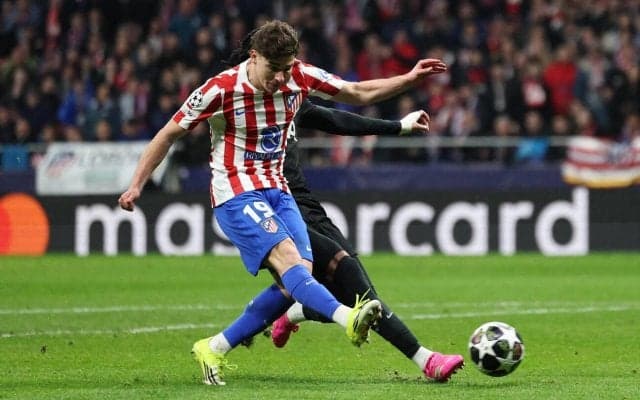 【欧州CL】シメオネ監督、2得点MVPのF・アルバレスに「長くアトレチコでプレーしてほしい」