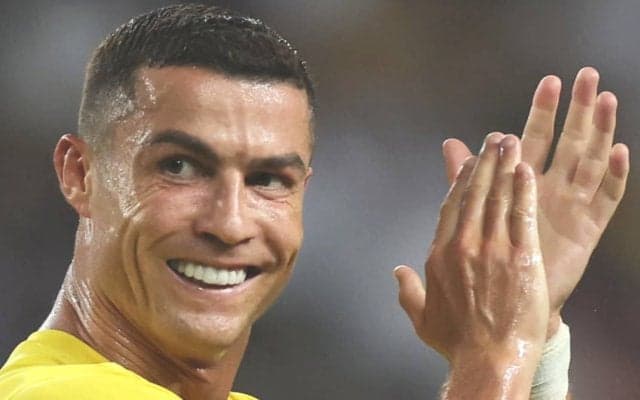 ロナウド、美しい女性たちとの仲睦まじい姿をインスタに投稿　国際女性デーで家族らに感謝示す