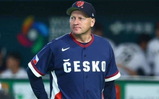 敗戦直後、チェコ監督が“粋な振る舞い”「泣ける」　会見に持ち込んだ日本の文化に称賛