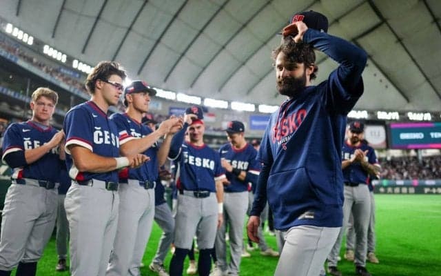 東京Dに広がった光景…“純粋なリスペクト”　代表引退のチェコ右腕に「素晴らしい野球人生を本当におめでとう！！」【WBC】
