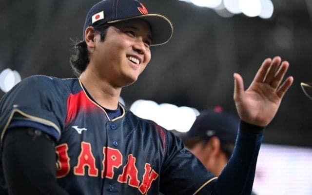 大ハシャギの大谷翔平　侍ベンチ新たな儀式連発…海外ファン注目「一番楽しい」