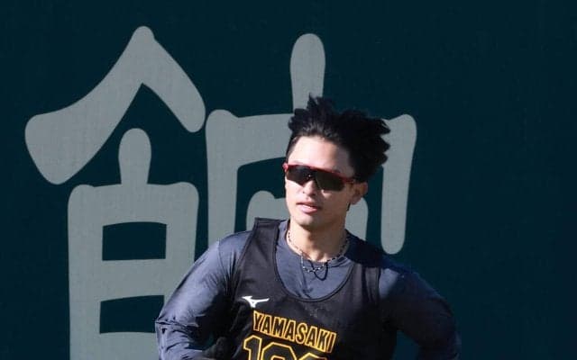 【阪神】育成ドラ2山崎照英、代走でオープン戦初出場「ずっと裏で準備していたので…」