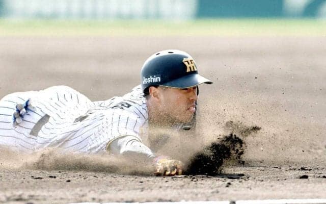 阪神・ドラ３岡城　あるぞ開幕１軍“甲子園初打点”２点適時三塁打　「Ｔポーズ」さく裂、虎党沸いた！