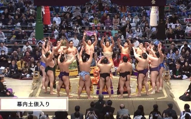 「何だこの可愛い力士」人気力士の化粧まわしが話題 幕内土俵入りで“癒し”の光景
