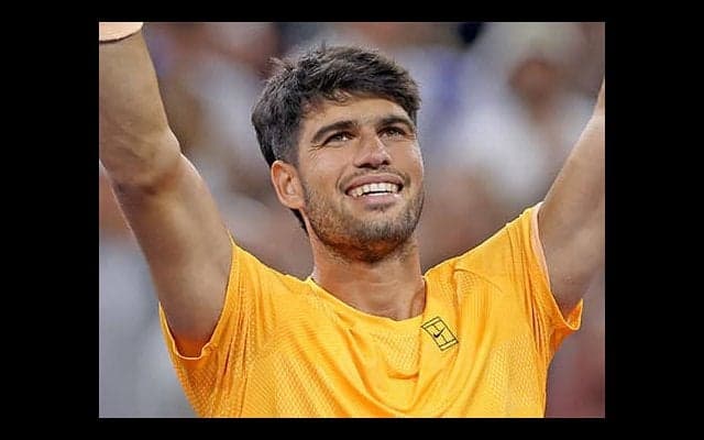  ナダル・ジョコに並ぶ記録で4強 