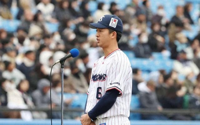 【ヤクルト】試合前に新入団選手発表　ドラ１松下歩叶「１日でも早く神宮球場で…」今季初の神宮