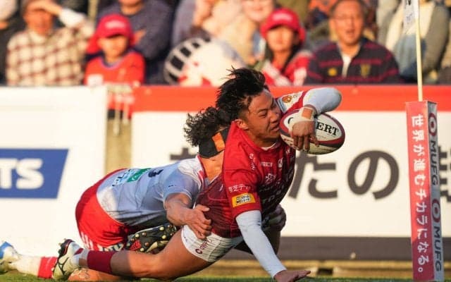 ファンタジスタは愚直に強さを増す。4連敗の王者、“接点無双”で反攻へ