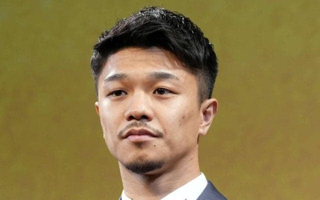 井上尚弥に挑戦の中谷潤人、練習とつり革持つ通勤の動画公開に「電車乗るの意外です」の声