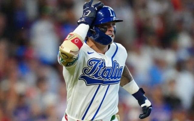 WBC初の快挙も…水を差した“左手”に「アカンやろ」　侍J戦前にまさかの珍事「勘弁してくれ」