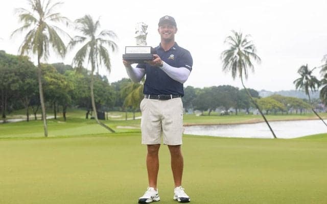 デシャンボーが逆転でLIV4勝目 浅地洋佑39位