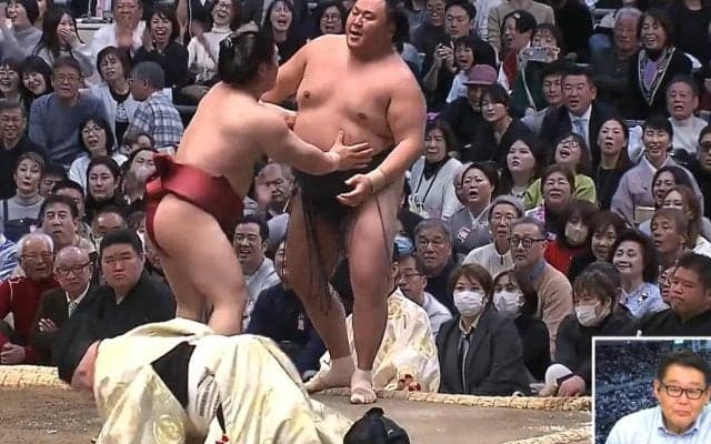 「すみません、行司さんに…」元若乃花、取組でのアクシデントに動揺 ファン「行司さんも大変だ」