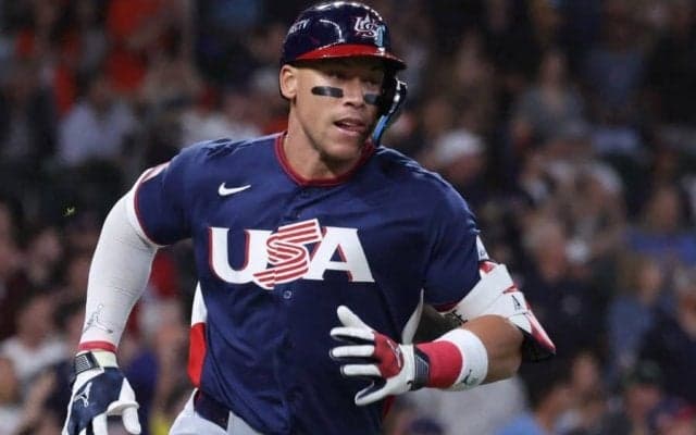 ジャッジ特大飛球も…“イチロー愛弟子”が衝撃好守　14球場で柵越え、場内騒然