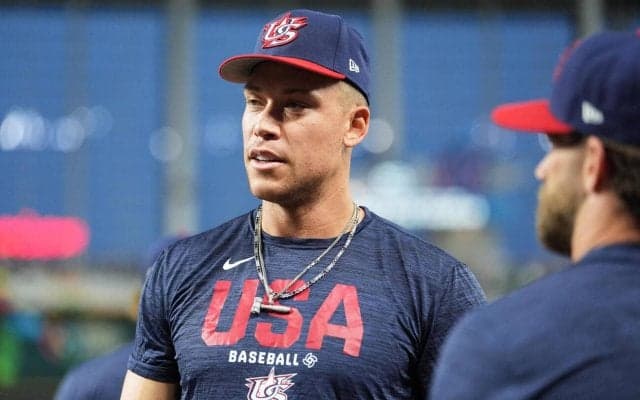 【WBC】ジャッジが本塁打キャッチにぼう然　中堅へ大飛球もフェンス際で好捕される