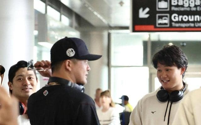 【WBC】侍ジャパンが成田空港着のチャーター機で帰国　８強敗退で連覇達成の凱旋ならず