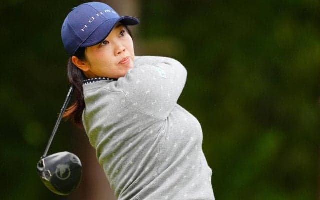 葭葉ルミ、家族から桜＆犬柄のカスタムデニム贈られ「超超気に入りました」