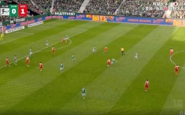 なんだこれは…？ 佐野海舟、思わず二度見する“連続技”「上手すぎやろ」完璧トラップ&ルーレット→プレスを無効化「余裕やん」「レベル違うな」