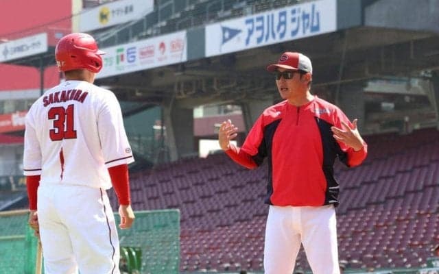 広島・新井監督　小園「時差ぼけもあるから、フィジカルを整えていくことが先決」「本当に最後まで競争は続く」【一問一答】