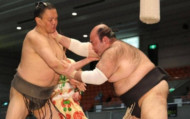 自己ワースト３９場所連続負け越しを回避、森麗「滑らないように気をつけた」【大相撲春場所】