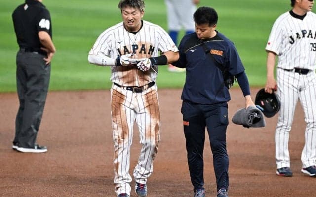 右膝の負傷程度は…「カブスはもう終わりだ」鈴木誠也がキャンプ地に再合流でMRI検査　ファンは心配で「言葉も出ない」