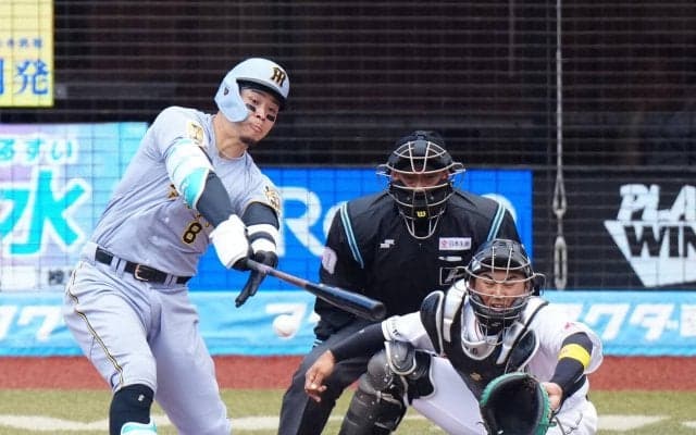 【阪神】佐藤輝明、第１打席は二ゴロも豪快フルスイング披露　侍ジャパンから合流し即スタメン