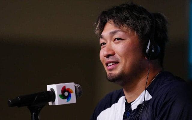 鈴木誠也、キャンプ地戻り医師の診察とMRI検査受ける　監督は開幕間に合うかの明言避ける