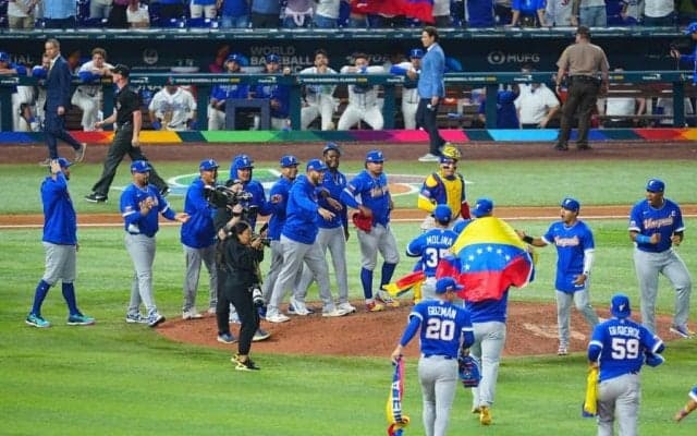 ベネズエラにまた“問題行動”…SNSで批判殺到「低俗」　侍J戦後も、発言が物議