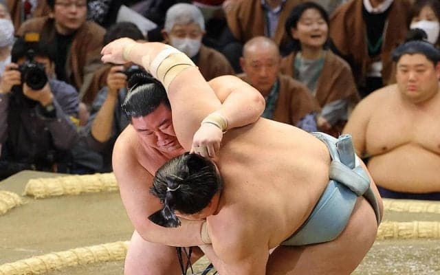 前頭琴勝峰が合口の悪い正代に完敗、痛い２敗目で優勝争いから１歩後退「全然だめでした」