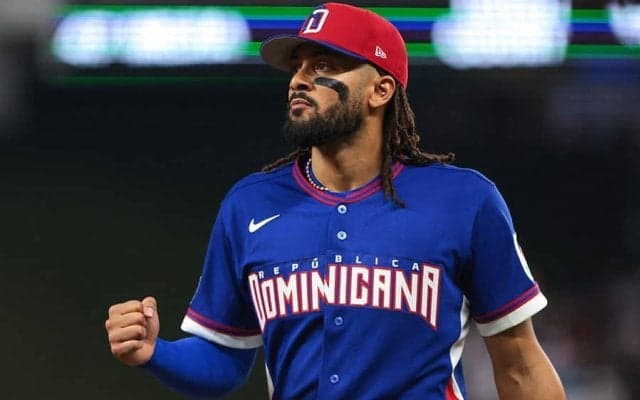 伊藤園、タティスJr.と異例コラボ　WBCでの「Call Me」から爆速対応…ドミニカナインが物議も