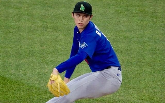 佐々木朗希、最速160キロも大荒れ　異例の再登板も3回1/3で4四球…不安定な制球に課題