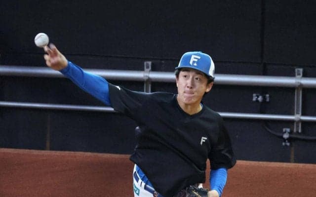 【日本ハム】北山亘基「著作権フリー」の考案ポーズ「今日は郡司さんがお茶たてるかも」継続予告