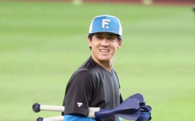 【日本ハム】北山亘基「家族の元に戻った」チーム合流でブルペン入り…予定通り開幕２戦目先発へ