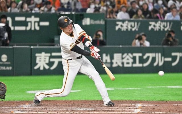 【巨人】ベテランのバットで先制　坂本勇人、好機に初球をはじき返し右前適時打、田中将大を援護
