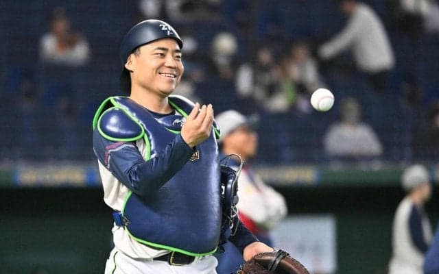 【ヤクルト】中村悠平メジャーとの差痛感「投手陣が小さく見えた」自らも刺激、正捕手返り咲きへ