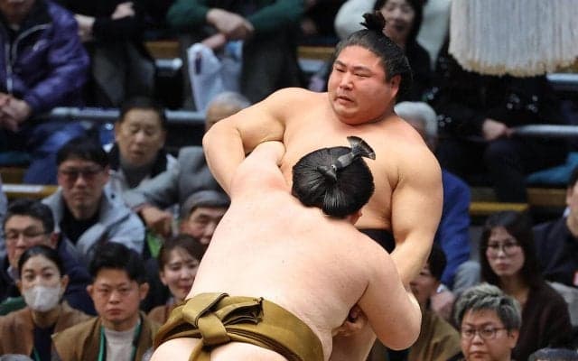 観戦の94歳大村崑が「大好きな若元春」の不調心配「どっか病気抱えてるのか、ケガしてんのか」