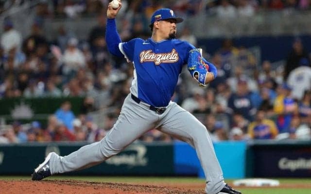 世界一で発覚した剛腕の“事実”　オリ守護神が「しれっと」…日本ファンツッコミ「笑った」