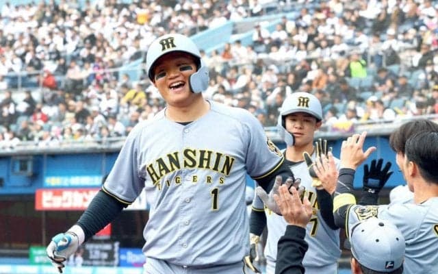 阪神・森下　ただいま弾！ベネズエラ戦一発ほうふつ　低めカーブすくい上げ「とりあえず一本出てホッとしました」