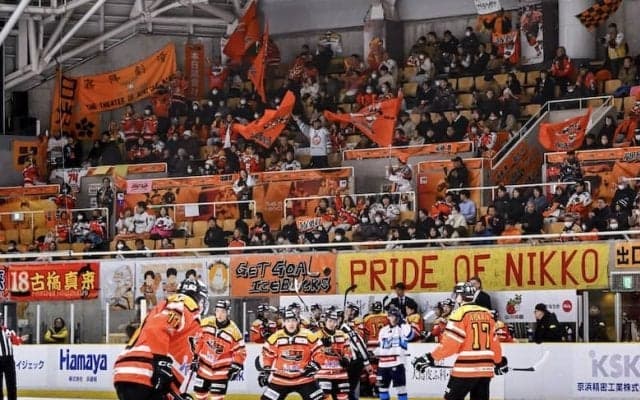 セルジオ越後氏、なぜ「割り勘経営」?100年のアイスホッケーチーム、地元に愛され続ける理由 