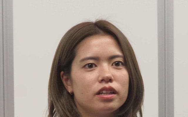 長谷川唯、藤野あおば、山下杏也加なでしこメンバー３人所属マンＣ公式が決勝進出祝う