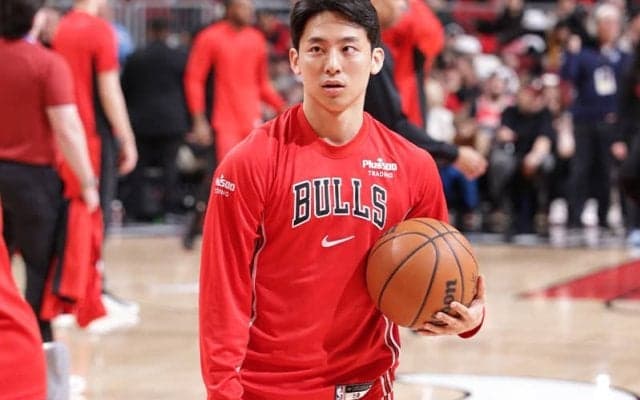 河村勇輝が第4Q途中から出場、5得点2アシストを記録…ブルズはラプターズに大敗