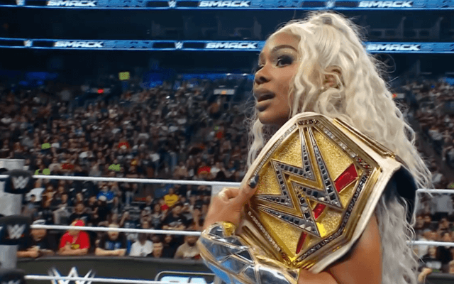 「まるで肉食獣」人気女子レスラーの“テッカテカ”肉体美にファンざわつく…挑戦者の闘志を叩き潰す圧巻ボディが「かっけぇ」