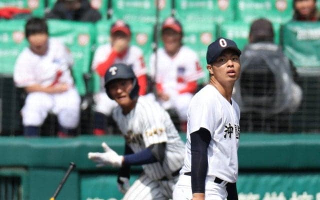 【センバツ】昨夏王者・沖縄尚学、早すぎる春の終わり　８回守備の乱れが響き逆転許す