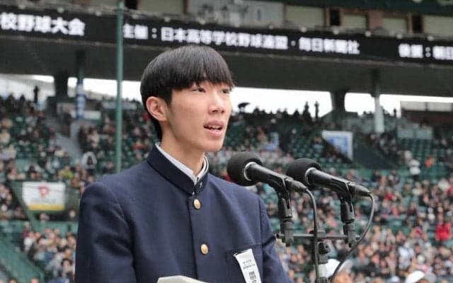 「100点のアナウンス」　センバツ開会式、司会の2人晴れ晴れ