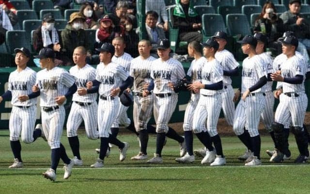 阿南光が初戦敗退　中京大中京に競り負ける　中堅・幸坂が好守連発で盛り立てるも及ばず